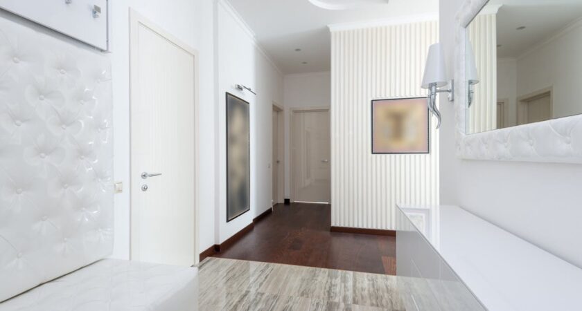 Higroaktywne ściany szczelinowe z gliny i konopi – naturalne chłodzenie i osuszanie bez prądu